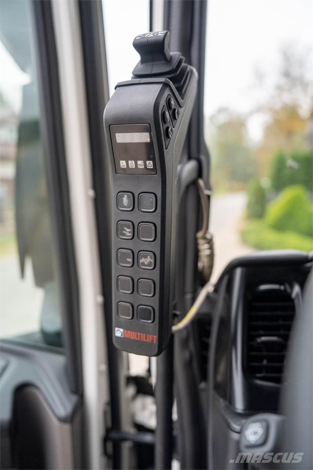 Scania P420 6X2 Vrachtwagen met containersysteem