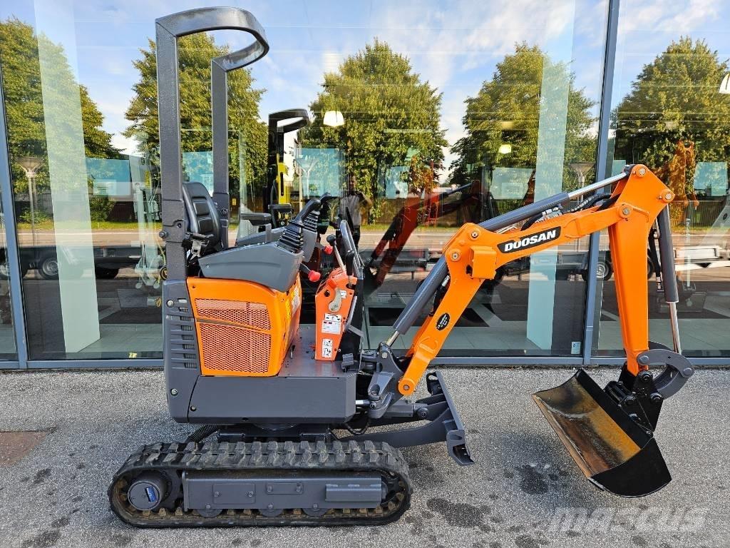 Doosan DX 10 Z Minigraafmachines < 7t
