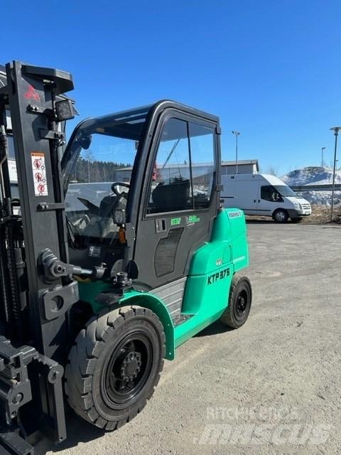 Mitsubishi FD40N Diesel heftrucks