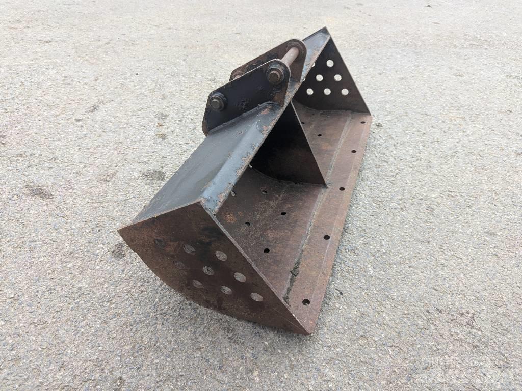 JCB GRADING BUCKET Puinbakken