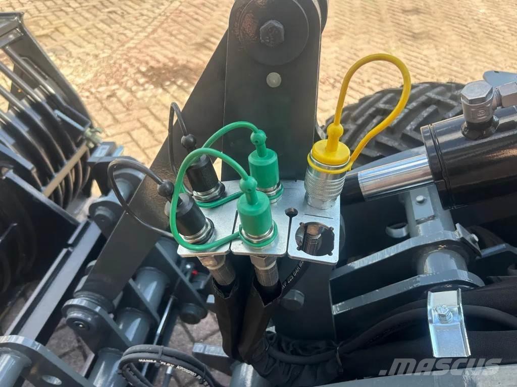 GiANT G2700 Miniladers