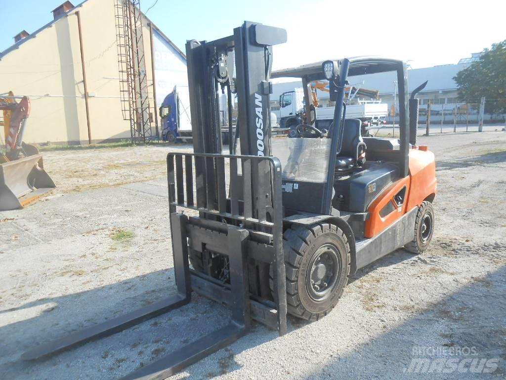 Doosan D50SC-09 Diesel heftrucks