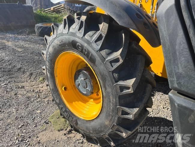 JCB 535-95 Verreikers