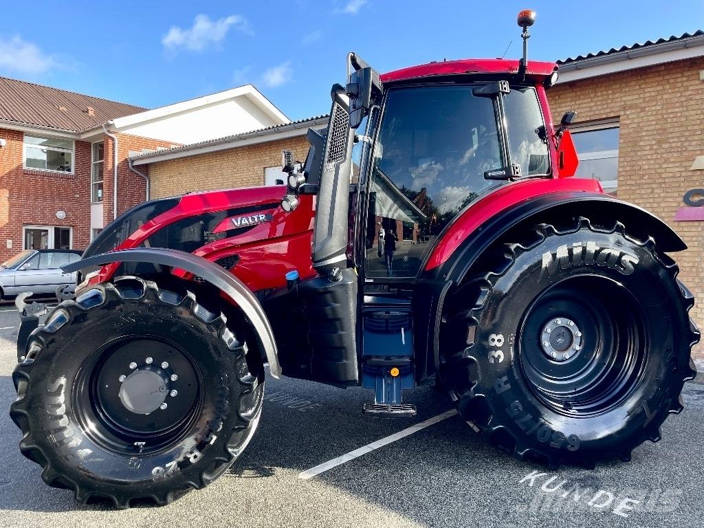 Valtra T235 S Tractoren