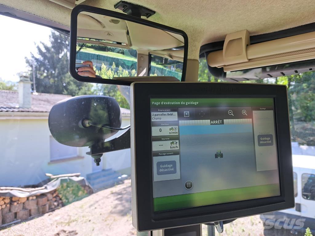 John Deere 7270R Tractoren