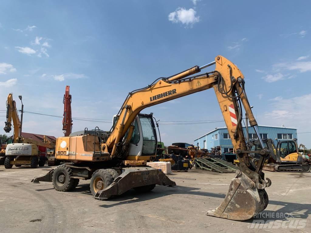 Liebherr A 900 C Wielgraafmachines