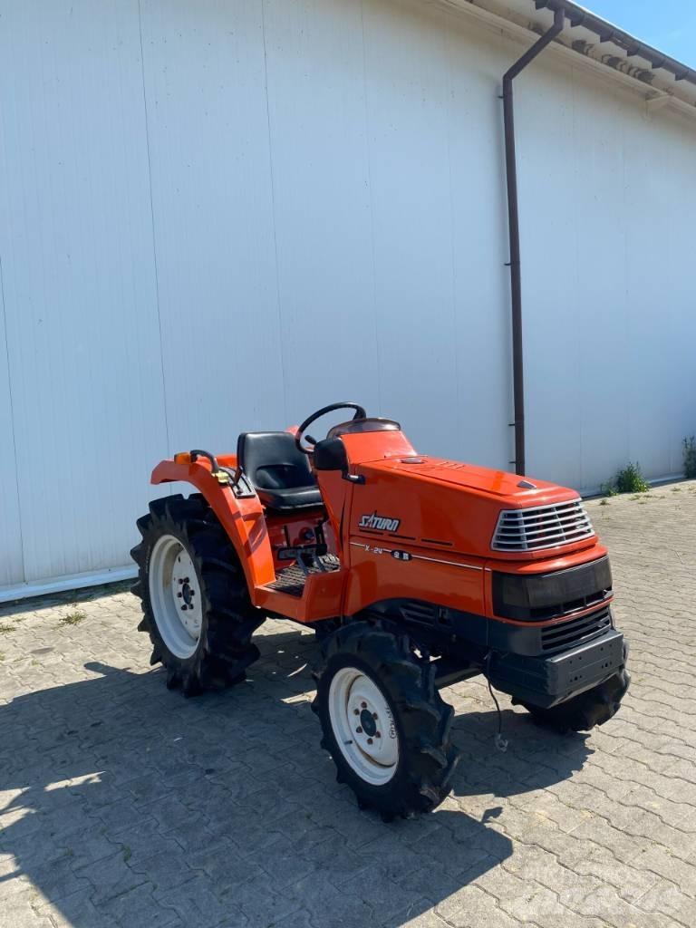 Kubota SATURN X24D Compacttrekkers