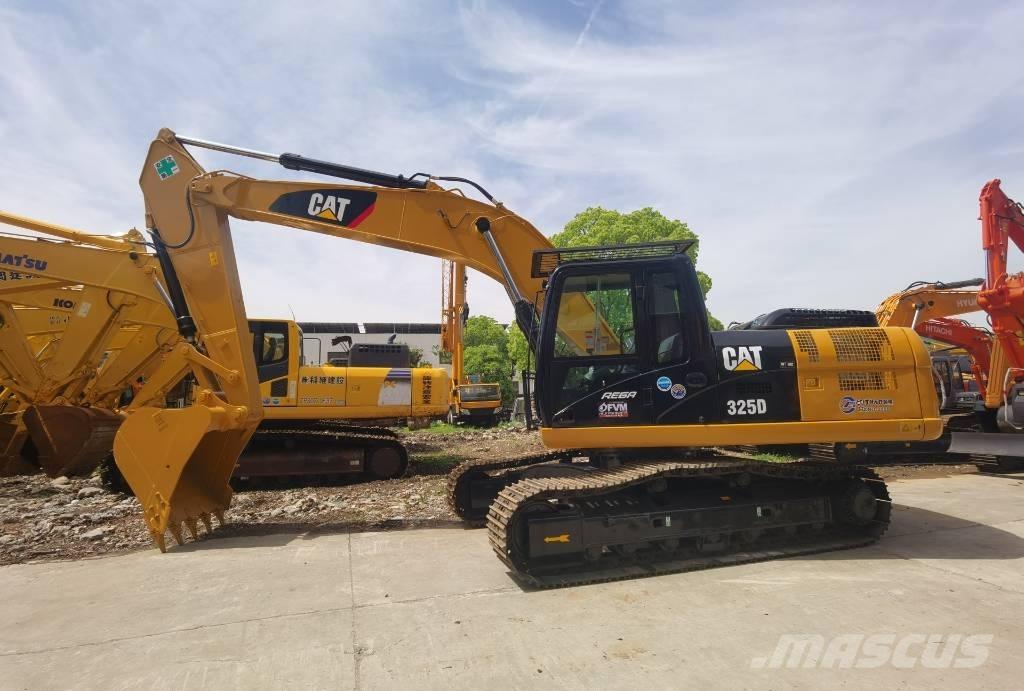 CAT 325 D Rupsgraafmachines