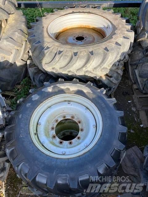  Misc 14.9R28 & 18.4R38 Banden, wielen en velgen