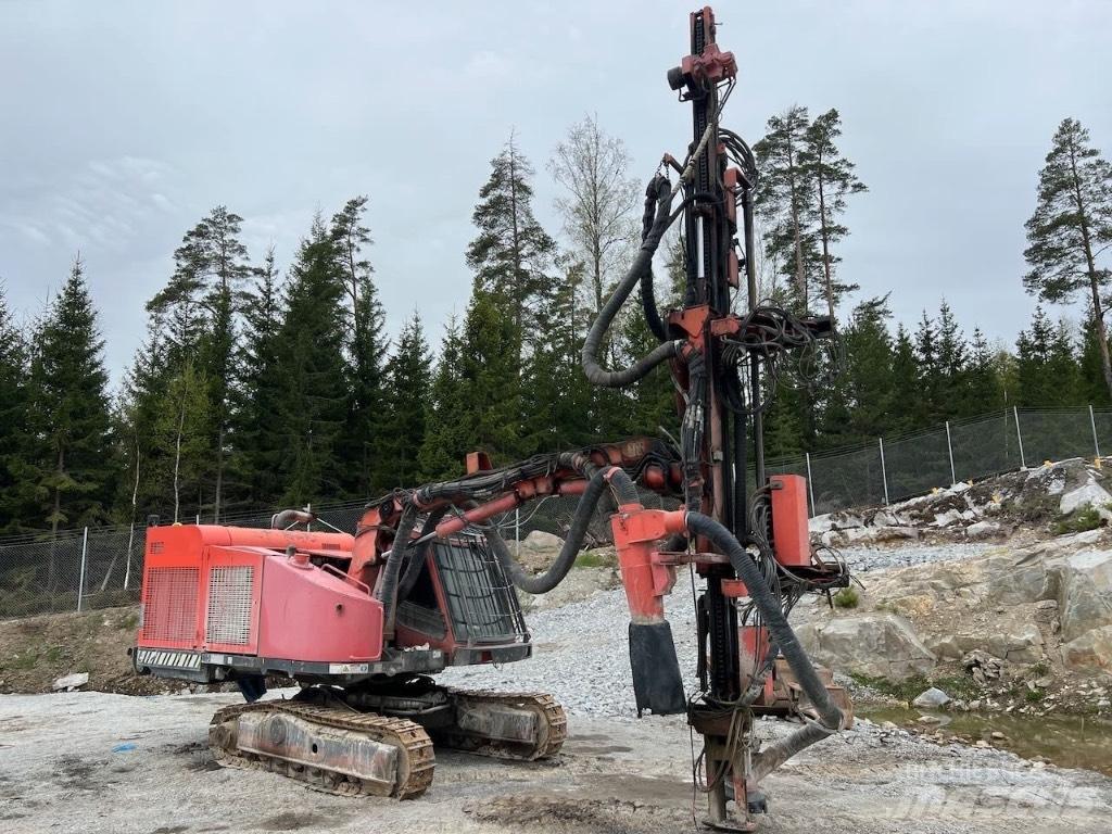 Sandvik DX 780 Surface drill rigs