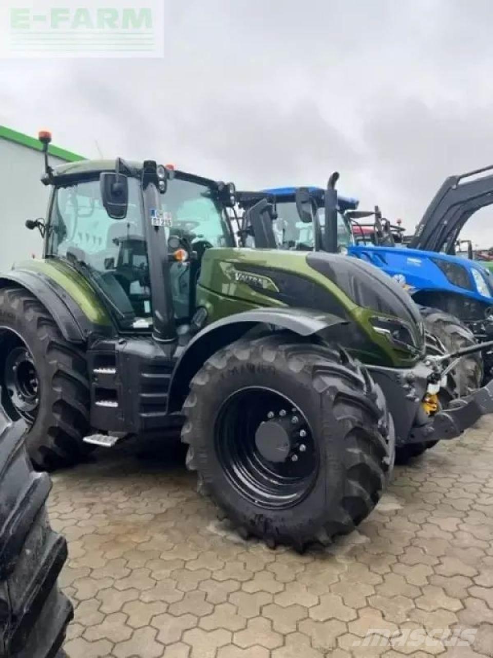 Valtra t215a Tractoren