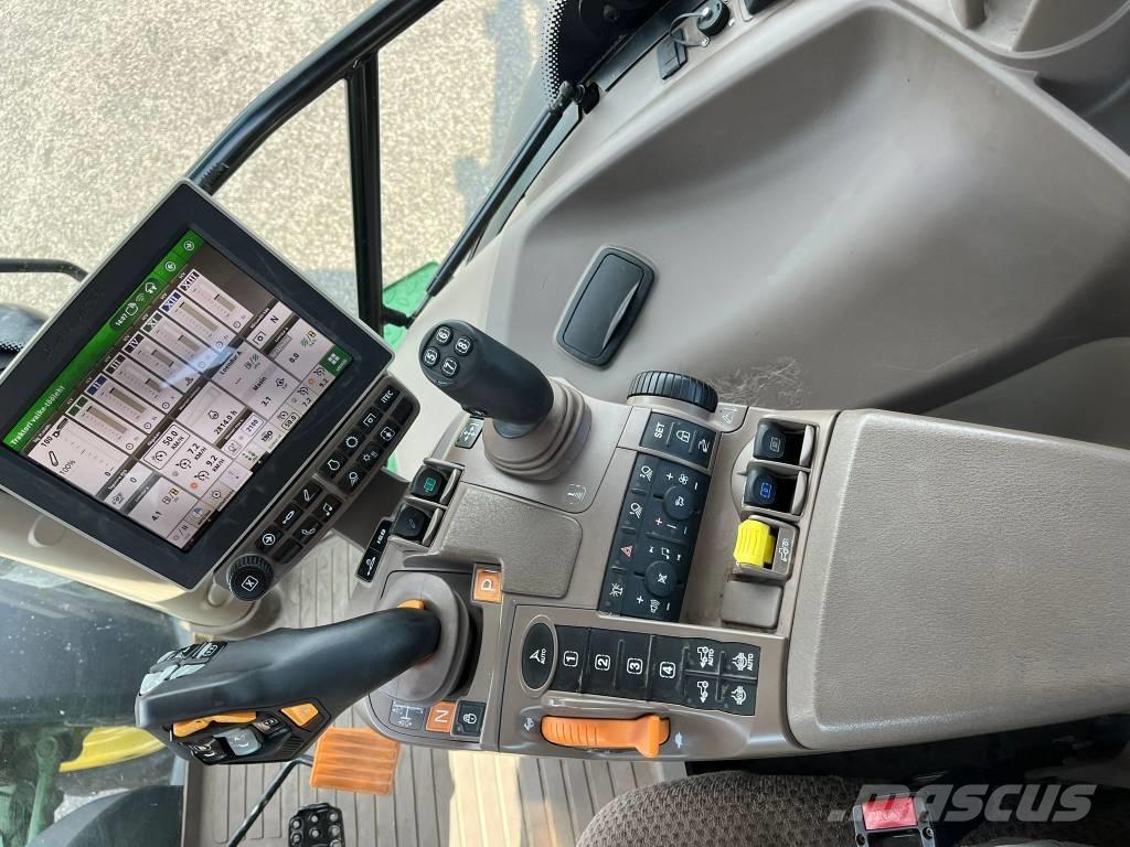 John Deere 6230 R Tractoren