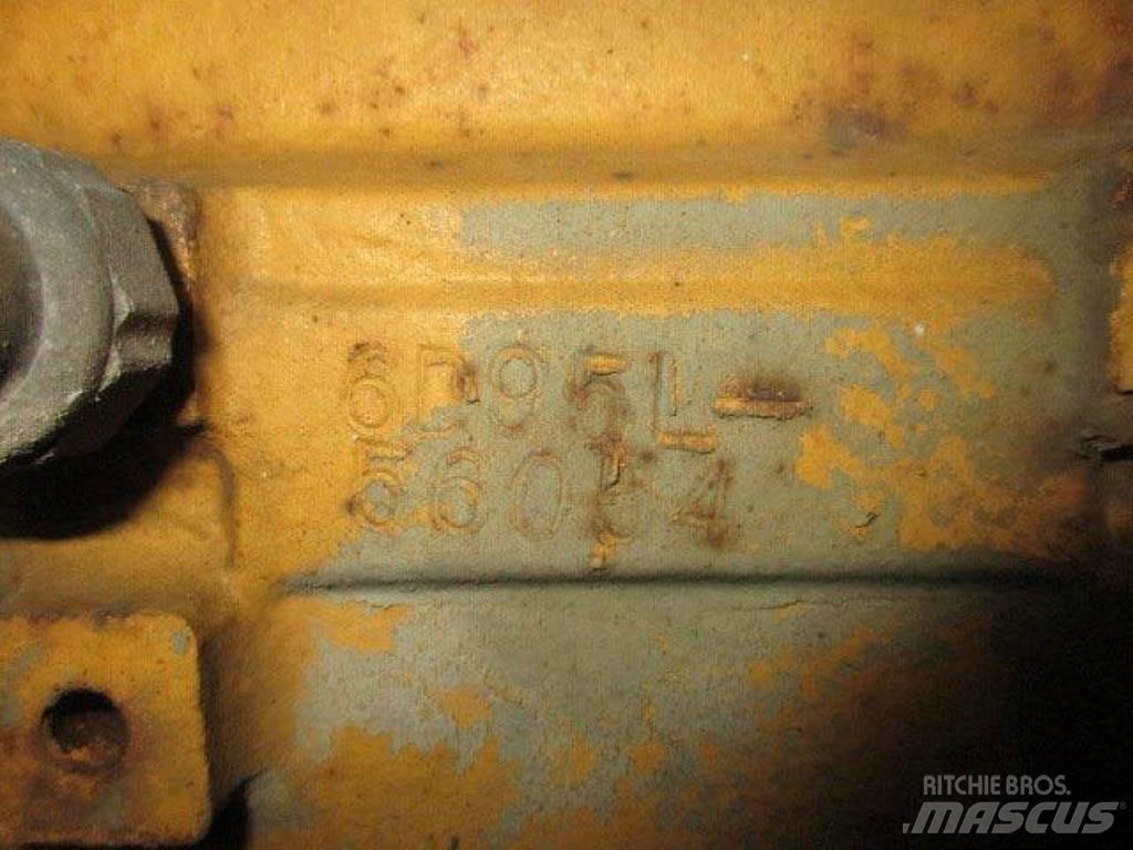 Komatsu WA100-1 Wielladers