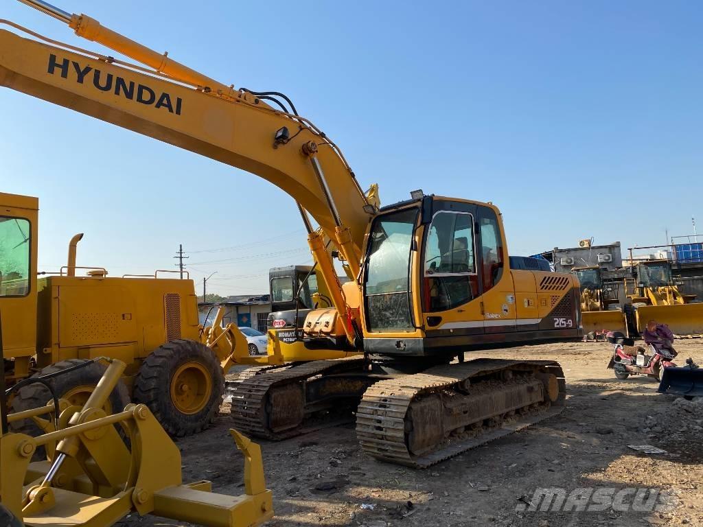 Hyundai R 215-9 Rupsgraafmachines