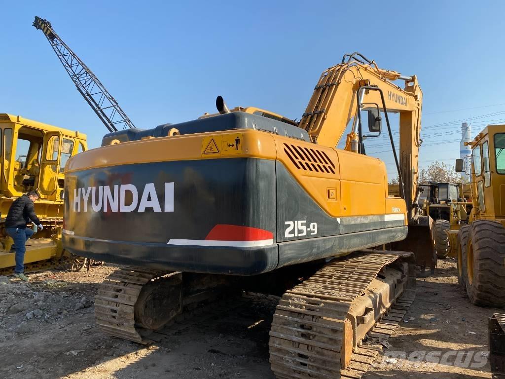 Hyundai R 215-9 Rupsgraafmachines