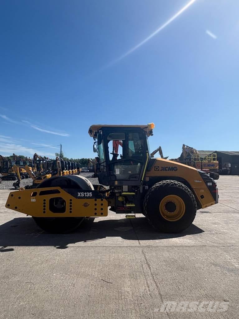 XCMG XS135 Trilrolwalsen