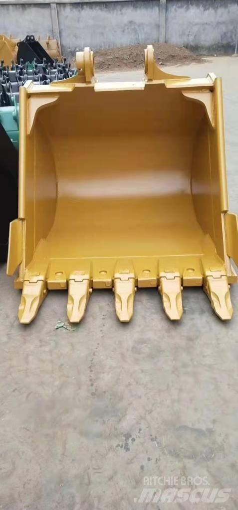 Komatsu PC210 Bakken