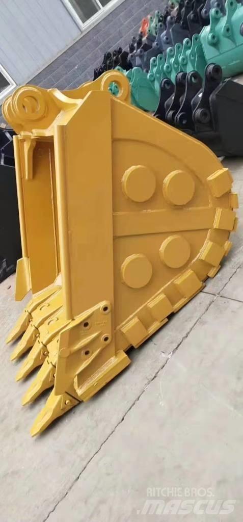 Komatsu PC210 Bakken