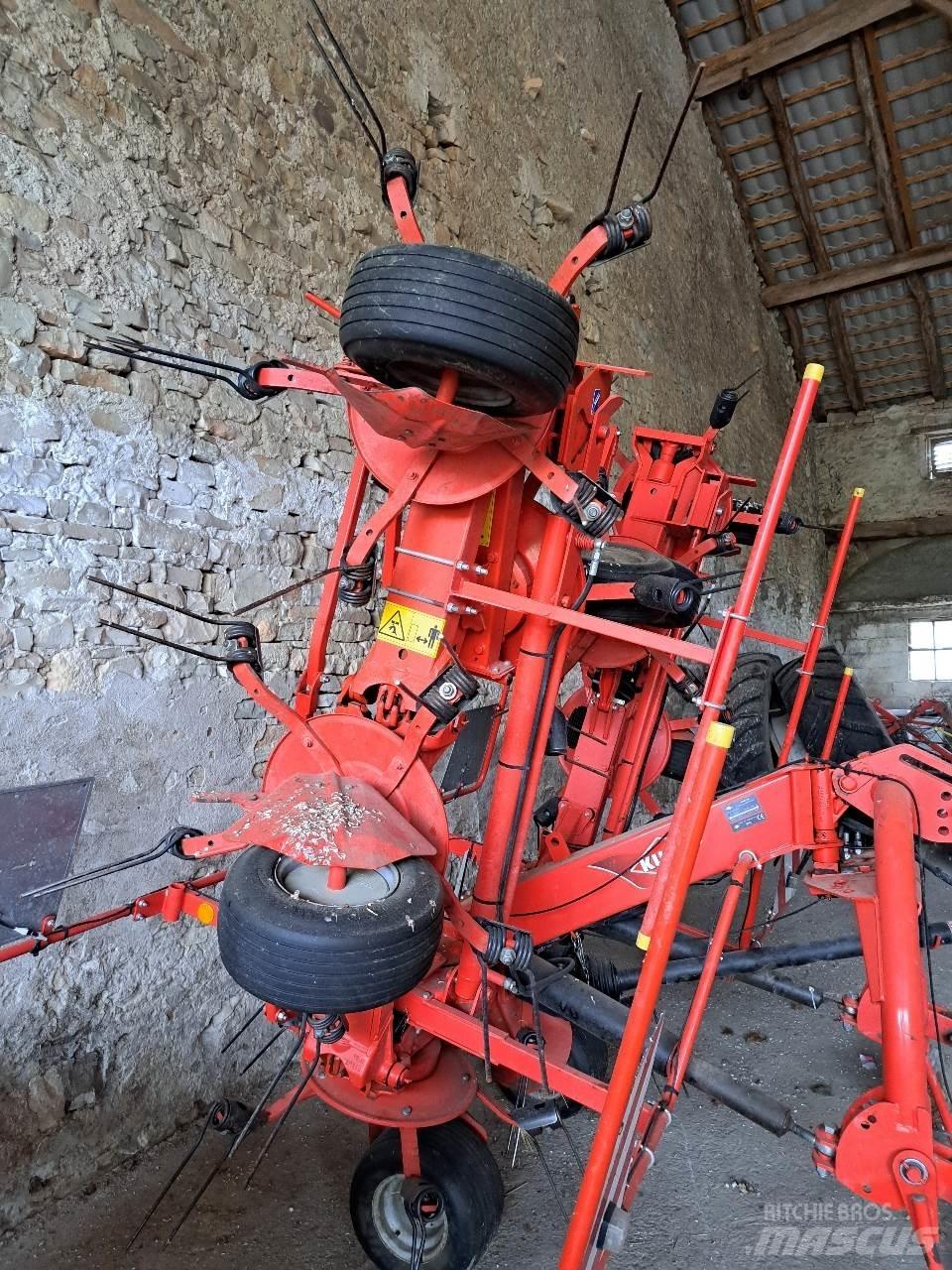 Kuhn GF7902 Schudders