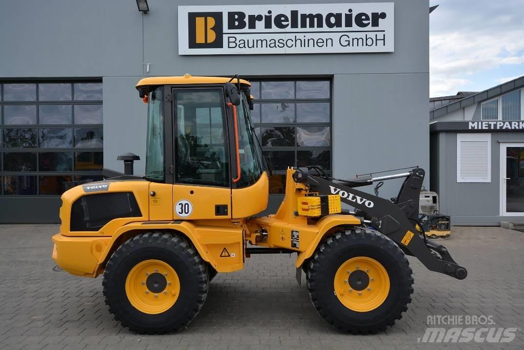 Volvo L30HS Wielladers