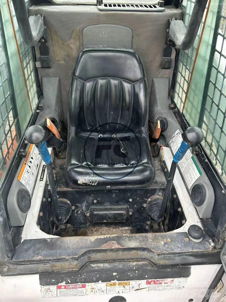 Bobcat S 330 Schrankladers