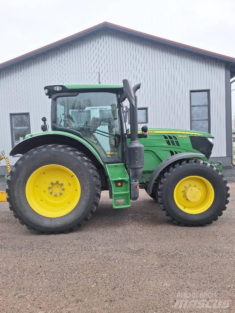 John Deere 6155R Tractoren