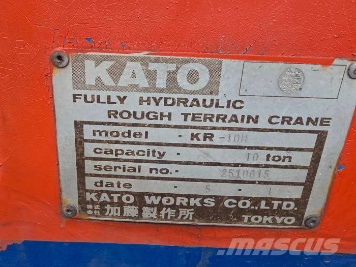Kato MR100 Ruwterrein kranen