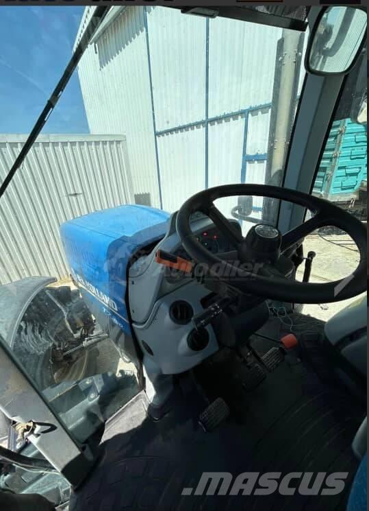 New Holland T7250 Tractoren