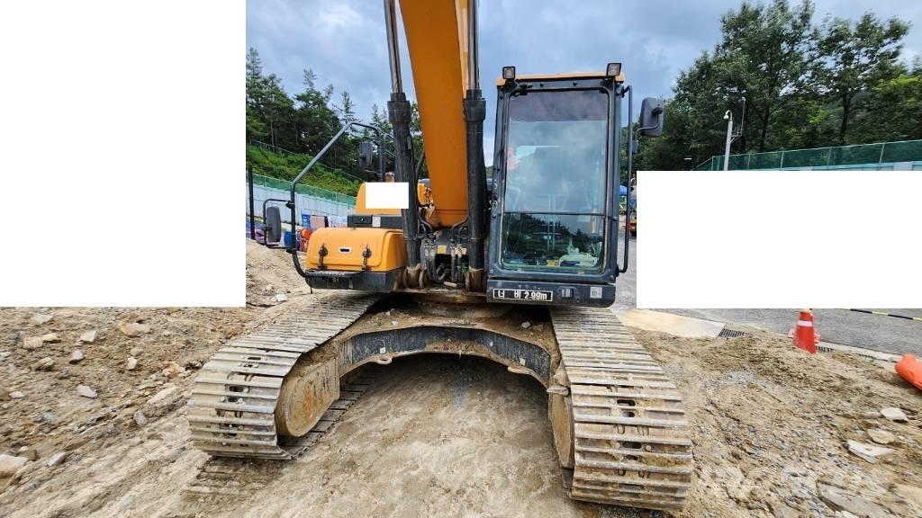 Hyundai HX 220 Rupsgraafmachines