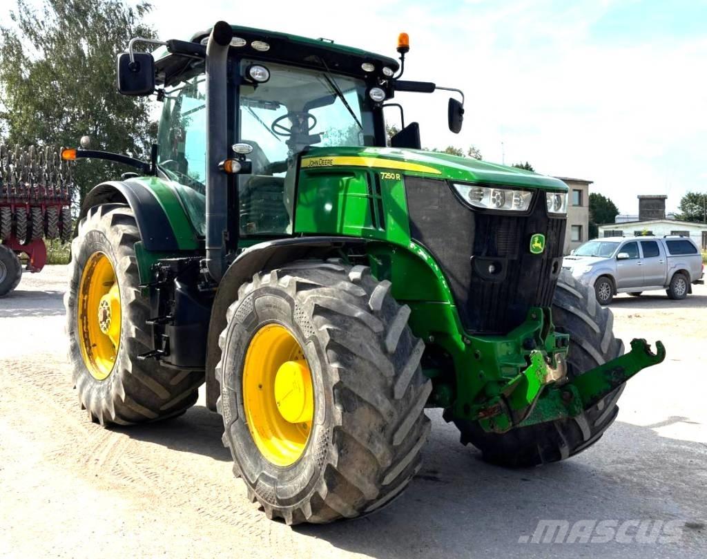 John Deere 7250 R Tractoren