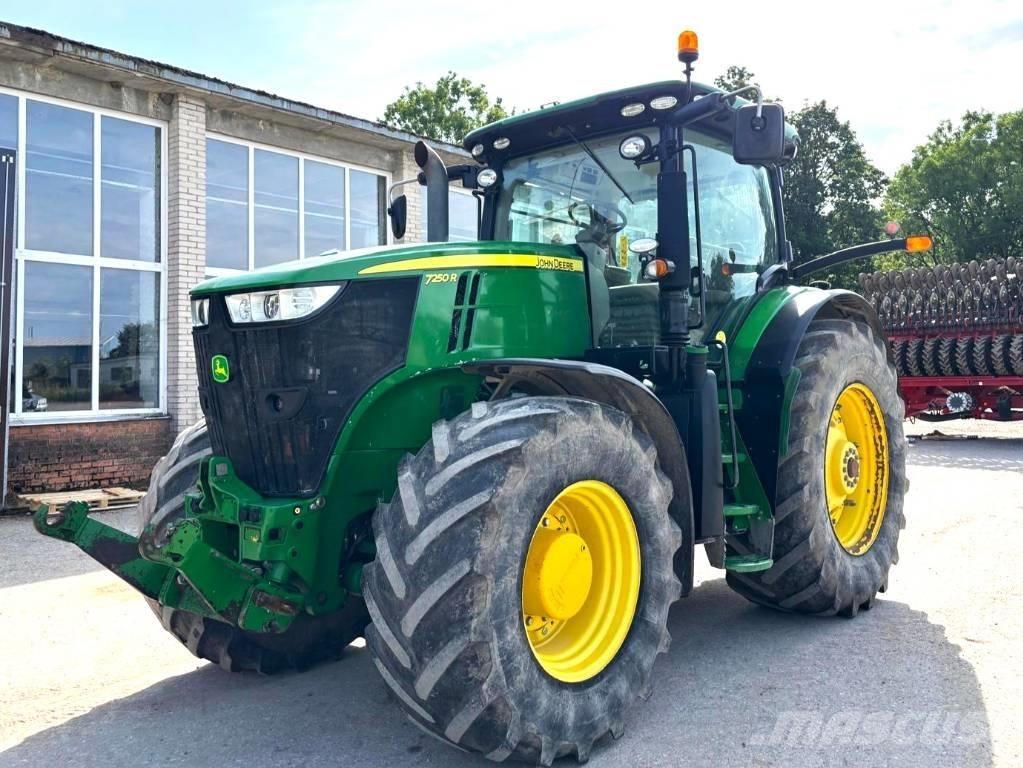John Deere 7250 R Tractoren