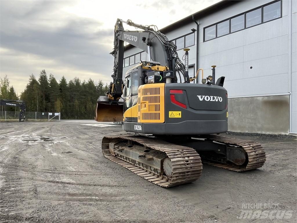 Volvo ECR 235 DL Rupsgraafmachines