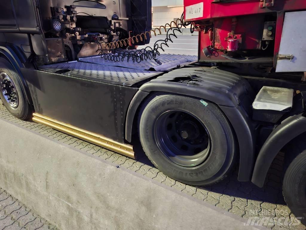 Scania R 560 Trekkers