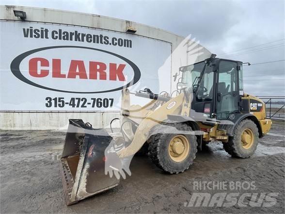 CAT 906M Wielladers