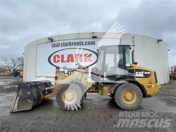 CAT 906M Wielladers