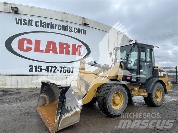 CAT 906M Wielladers