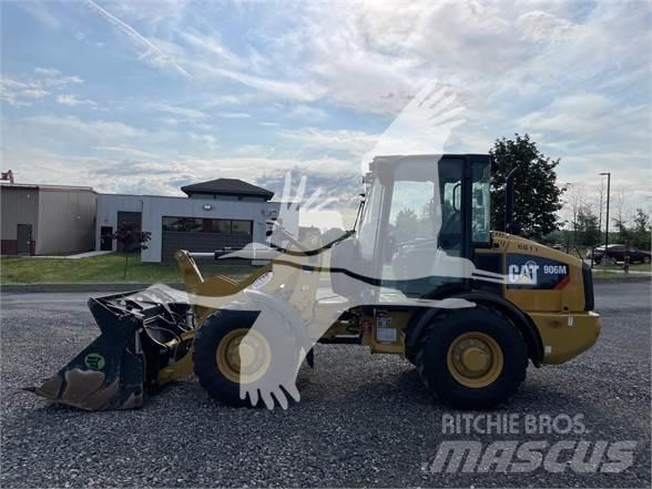 CAT 906M Wielladers