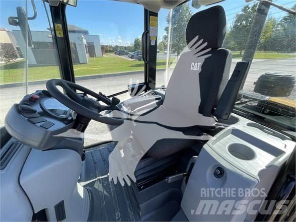 CAT 906M Wielladers