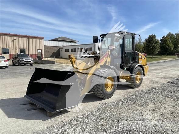 CAT 906M Wielladers