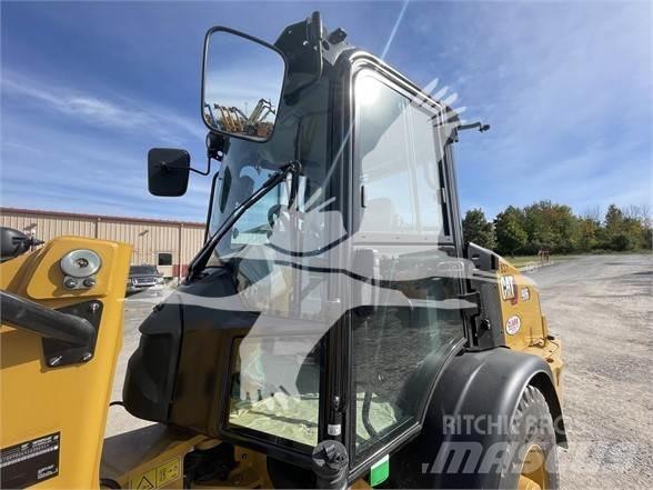 CAT 906M Wielladers