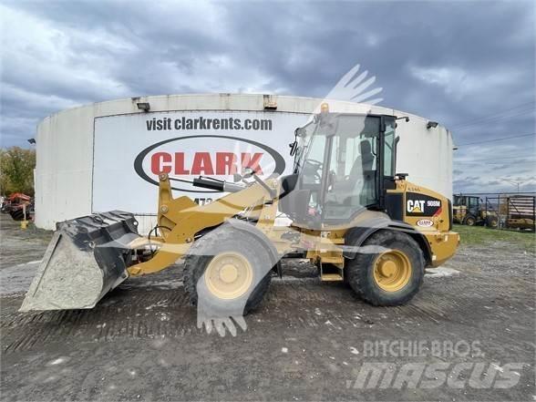 CAT 908M Wielladers