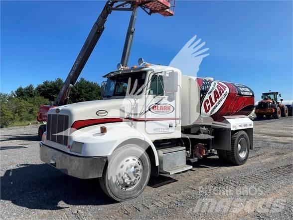 Peterbilt 330 Water tankwagens