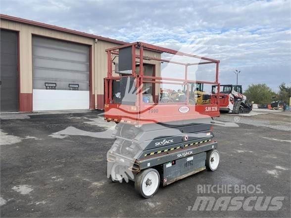 SkyJack SJ3226 Schaarhoogwerkers