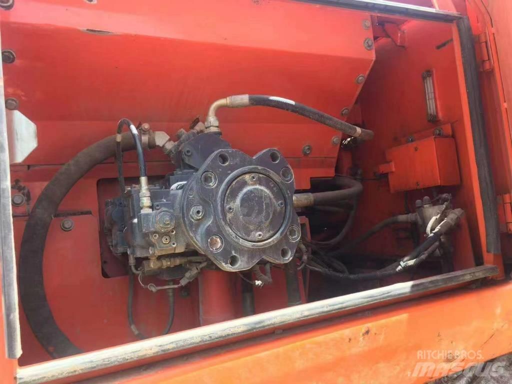 Hitachi ZX 210 Rupsgraafmachines