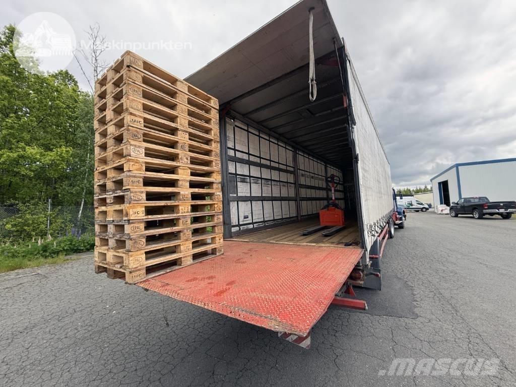 Kel-Berg S25-1 Opleggers met meesturende achterwielen