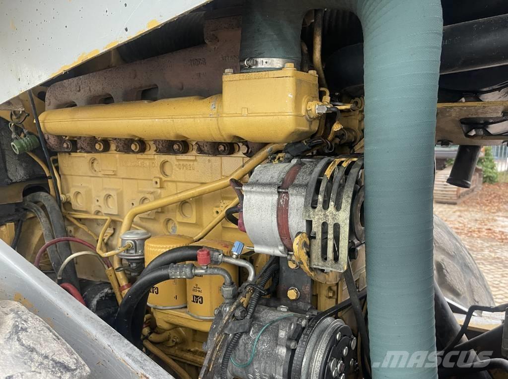 CAT CS 663 E      2002 Trilrolwalsen