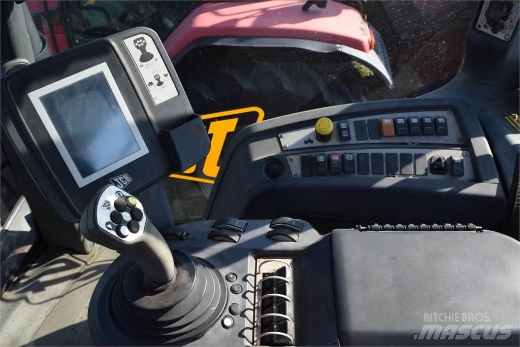 JCB Fastrac 8250 Tractoren