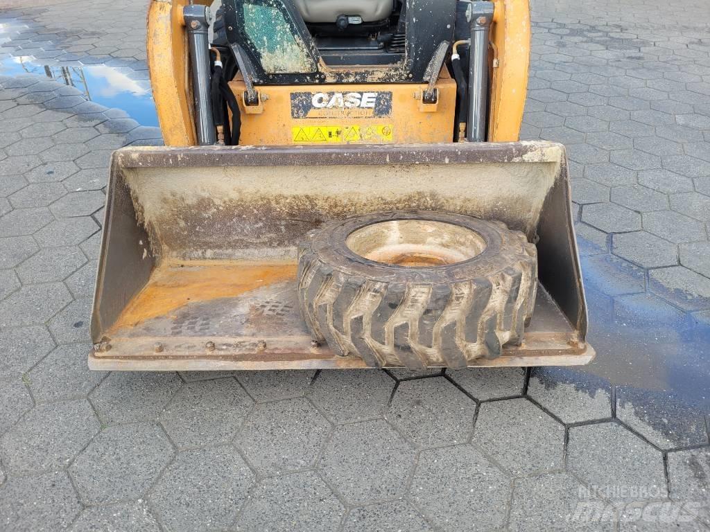 CASE SR 130 Schrankladers