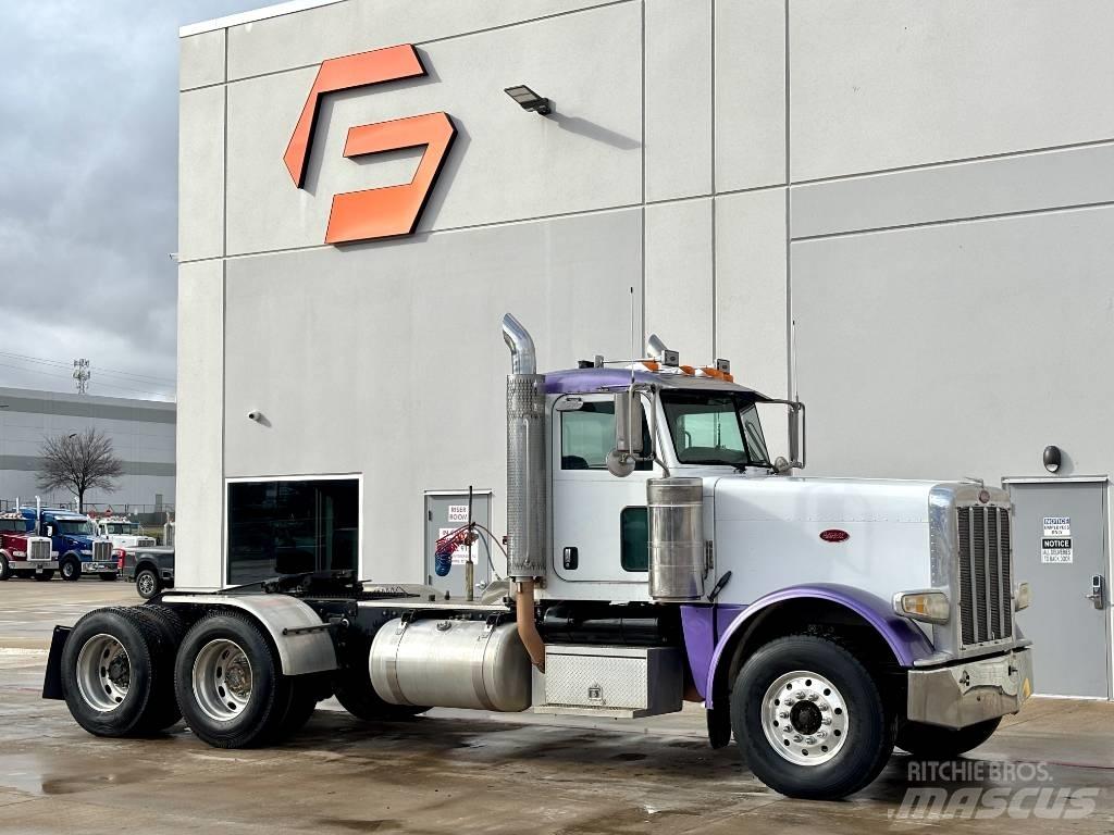 Peterbilt 388 Trekkers