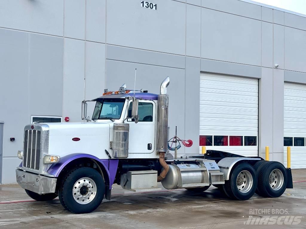 Peterbilt 388 Trekkers